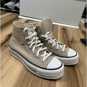 Platform Converse